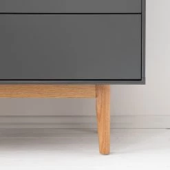 Mørteens Commode Lindholm I - Partiellement en chêne massif - Gris -Luxe Intérieur Magasin 1000119268 190225 08483200018 GALLERYIMAGES P000000001000119268