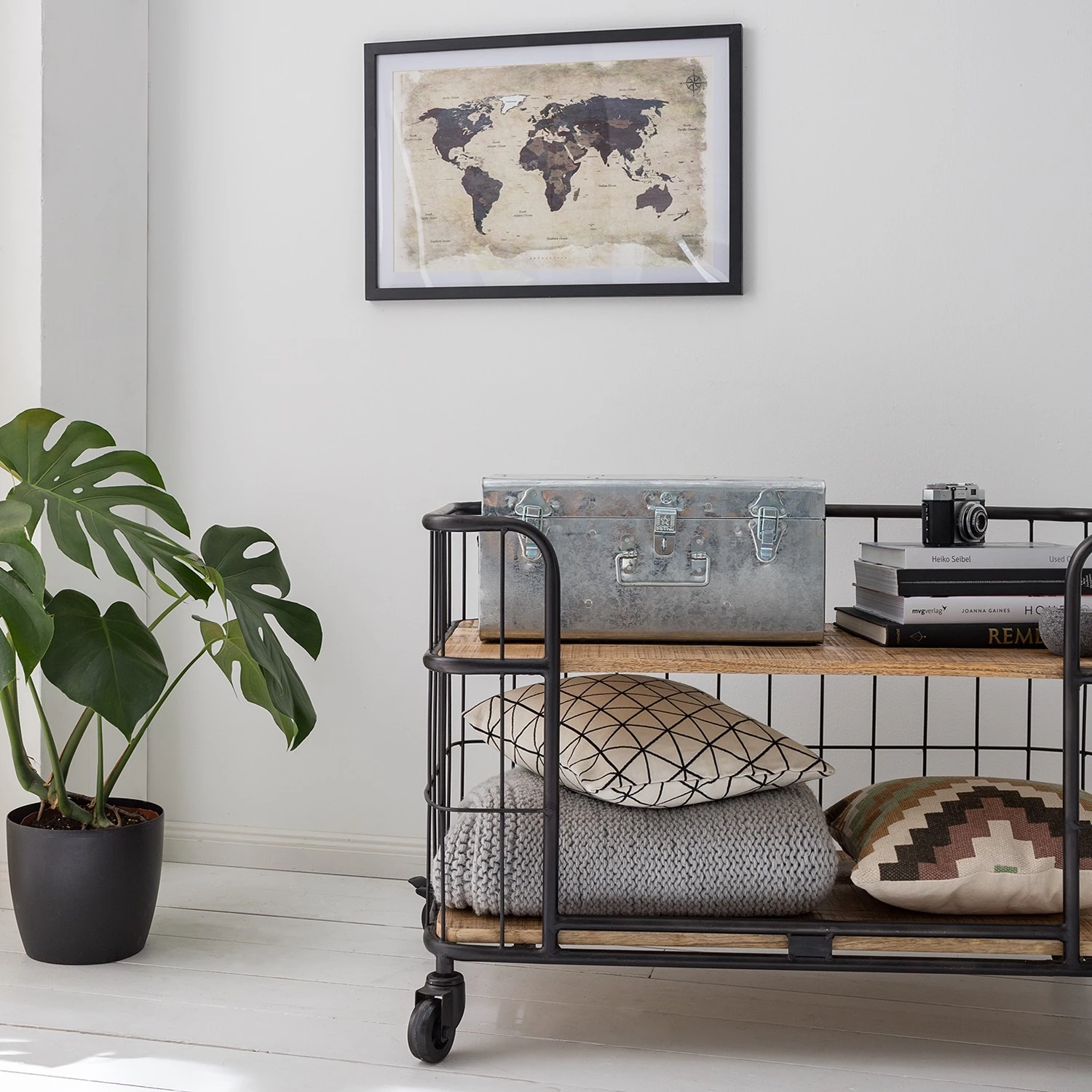 Ars manufacti Étagère Namber II - Manguier massif / Métal - Manguier / Noir 14 Ars manufacti Étagère Namber II - Manguier massif / Métal - Manguier / Noir – Image 14