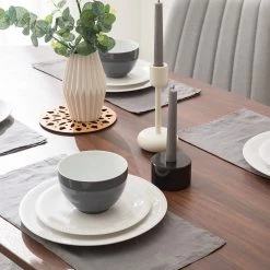 Mørteens Table Gjora II - Partiellement en hévéa massif - Imitation noyer -Luxe Intérieur Magasin 1000123457 200325 14502400009 DETAILS P000000001000123457