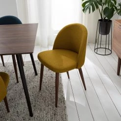 Mørteens Chaises capitonnées Jacklin III (2 él.) - Tissu / Métal - Imitation noyer - Jaune moutarde -Luxe Intérieur Magasin 1000208738 210120 13384700002 MOOD DETAILS P000000001000208738 mood